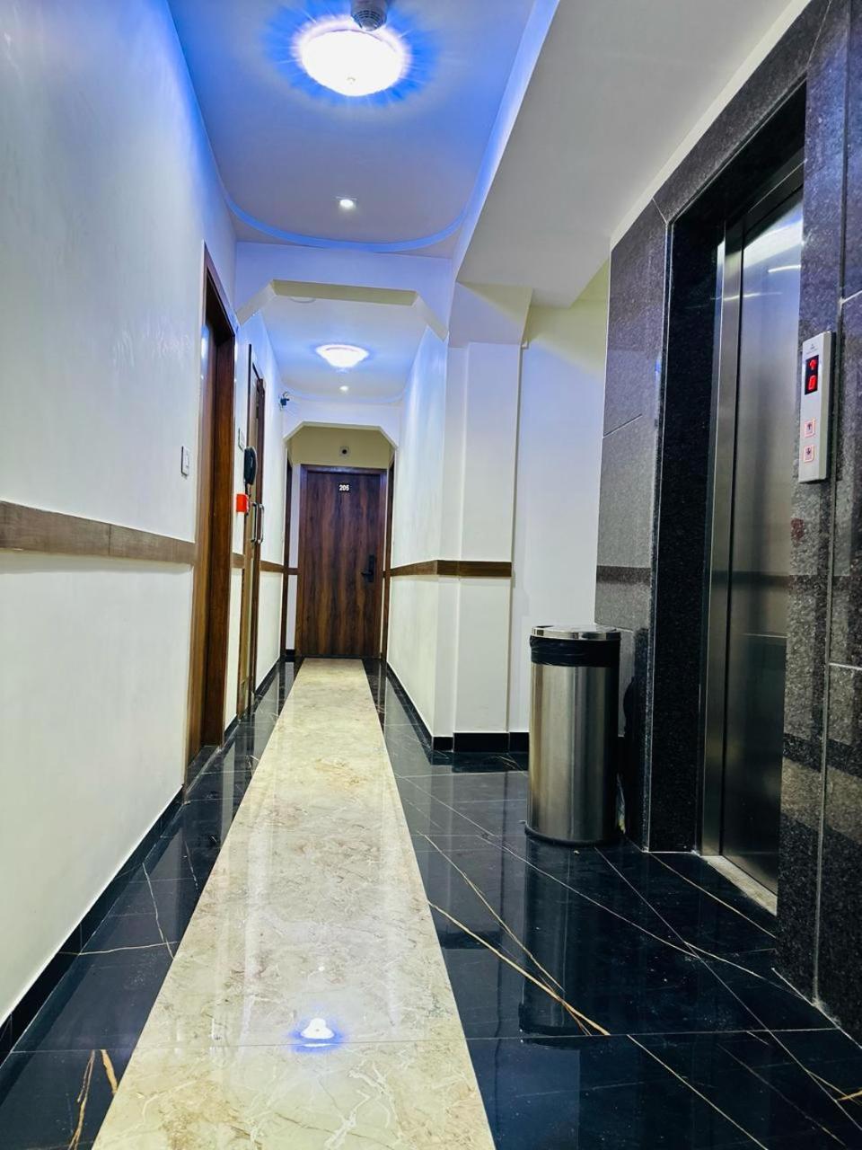 Hotel New Imperial Mumbai Bagian luar foto
